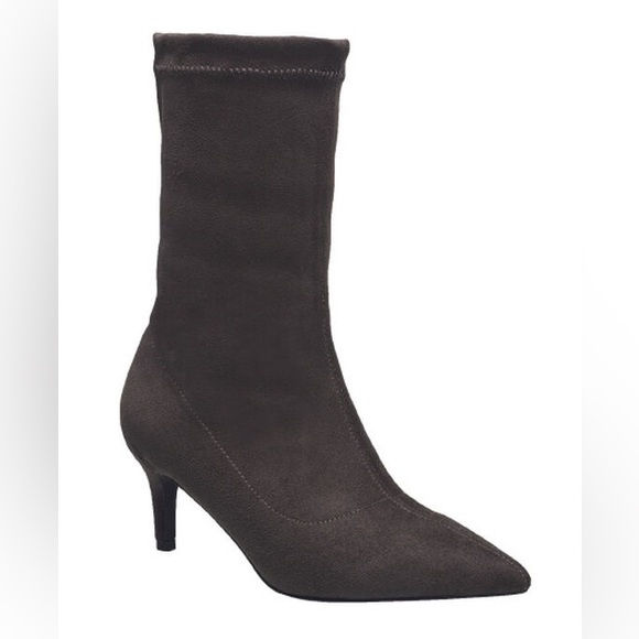 NEW-Halston Girona Vegan Suede Leather Pull on Stretch Boot Gray Size 9 - Picture 2 of 11